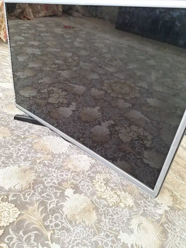 تلویزیون 32 اینچ|تلویزیون و پروژکتور|قم, هنرستان|دیوار