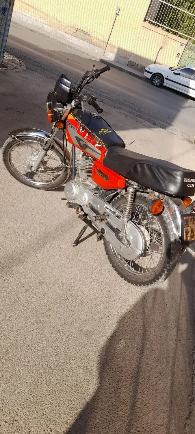 موتور هوندا 125 مدل 94 تمیز|موتورسیکلت|اصفهان, فردوان|دیوار