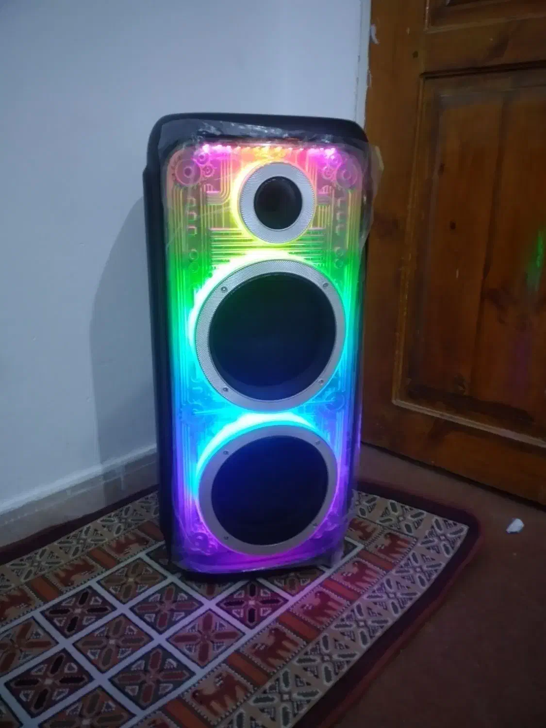 اسپیکر پارتی باکس ۸ اینچ|پخشکننده همراه|کرمان, |دیوار