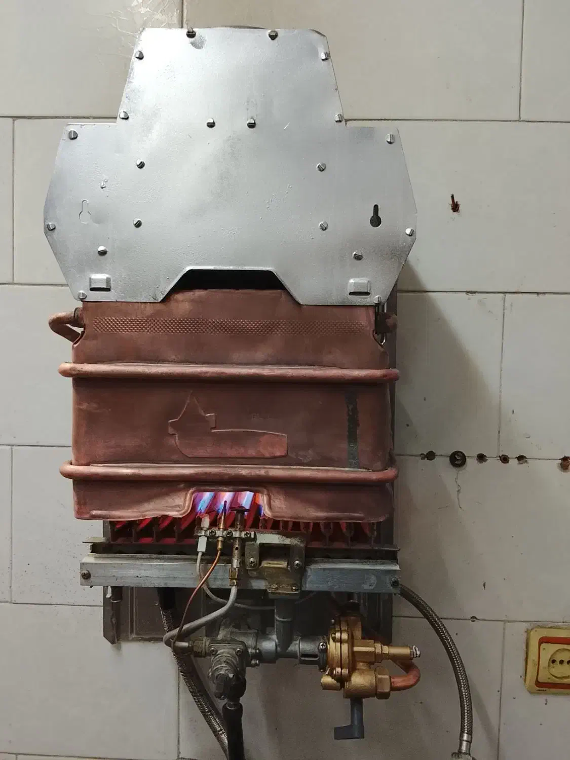 ابگرمکن 3115|آبگرمکن، پکیج، شوفاژ|کرج, بنیاد|دیوار