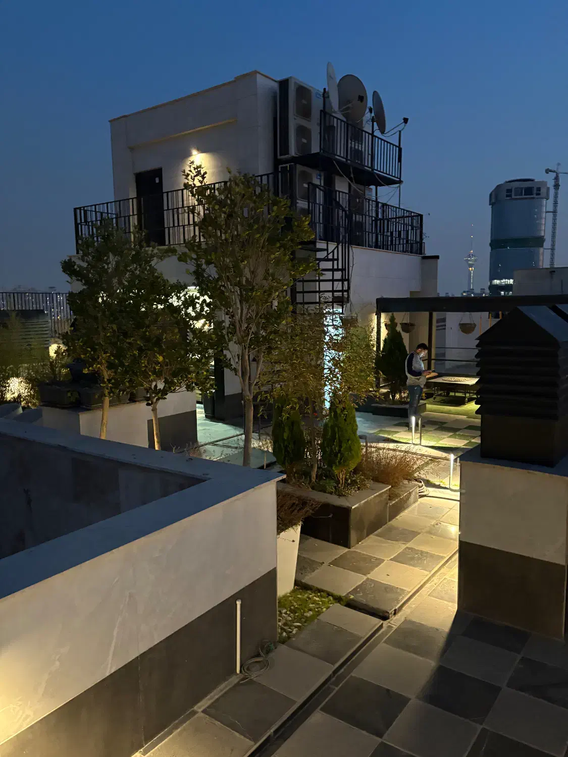 واحد ۱۴۵متری مدرن* یک سال ساخت *قلب سعادت آباد