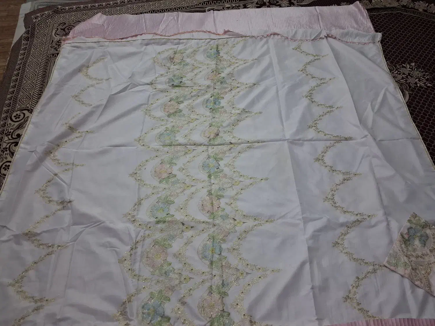 رو تختی|سرویس روتختی|نجف‌آباد, ویلاشهر|دیوار