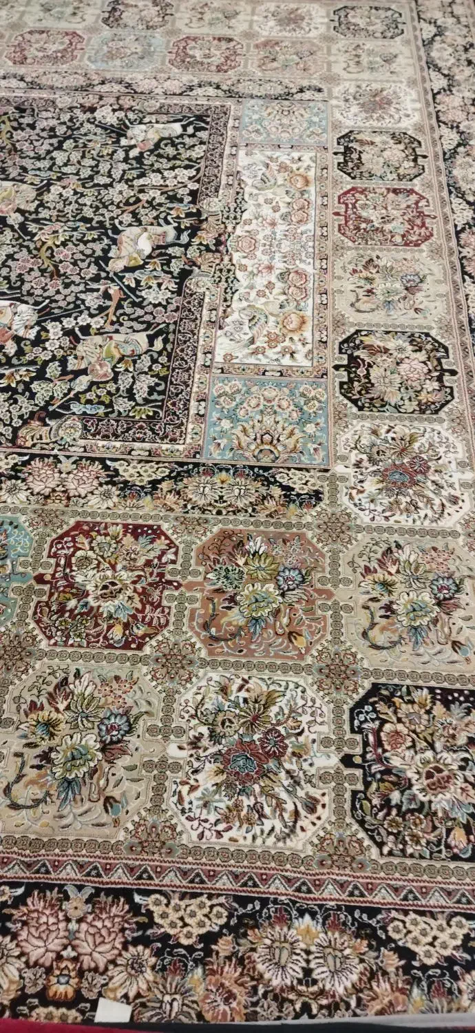 قالی 9 متری کمال الملک|فرش|تربت‌حیدریه, قائم|دیوار