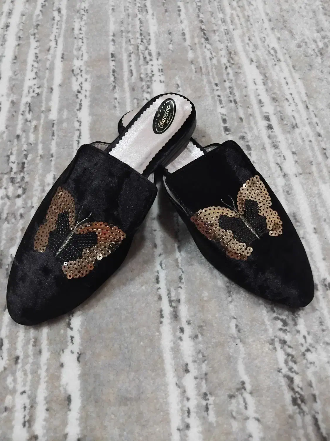 اسلیپر پروانه‌  سایز ۴۰ که به ۳۹ هم میخوره قالبش|کیف، کفش، کمربند|مشهد, هفت تیر (حافظ)|دیوار