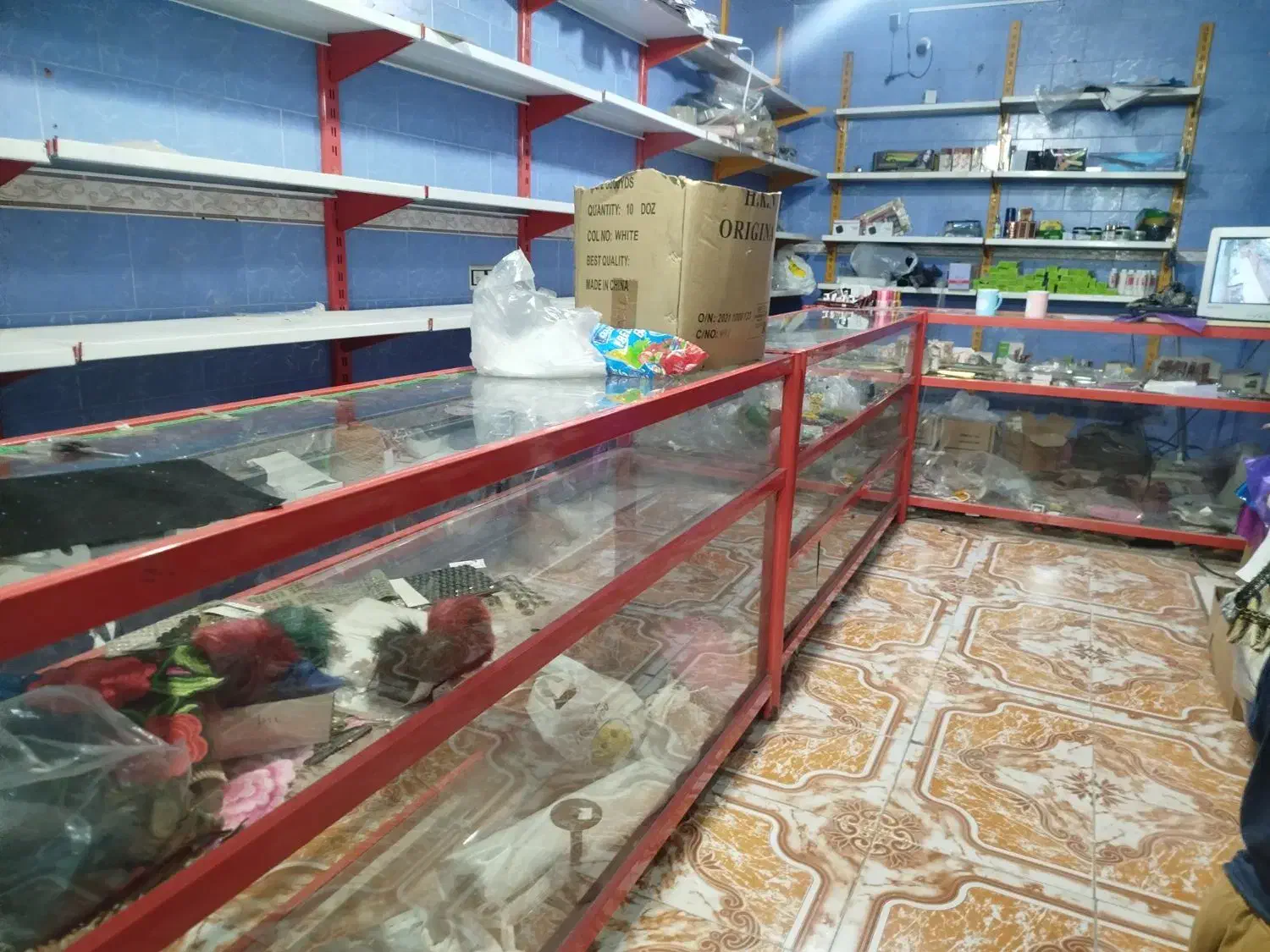 ویترین|فروشگاه و مغازه|شبانکاره, |دیوار