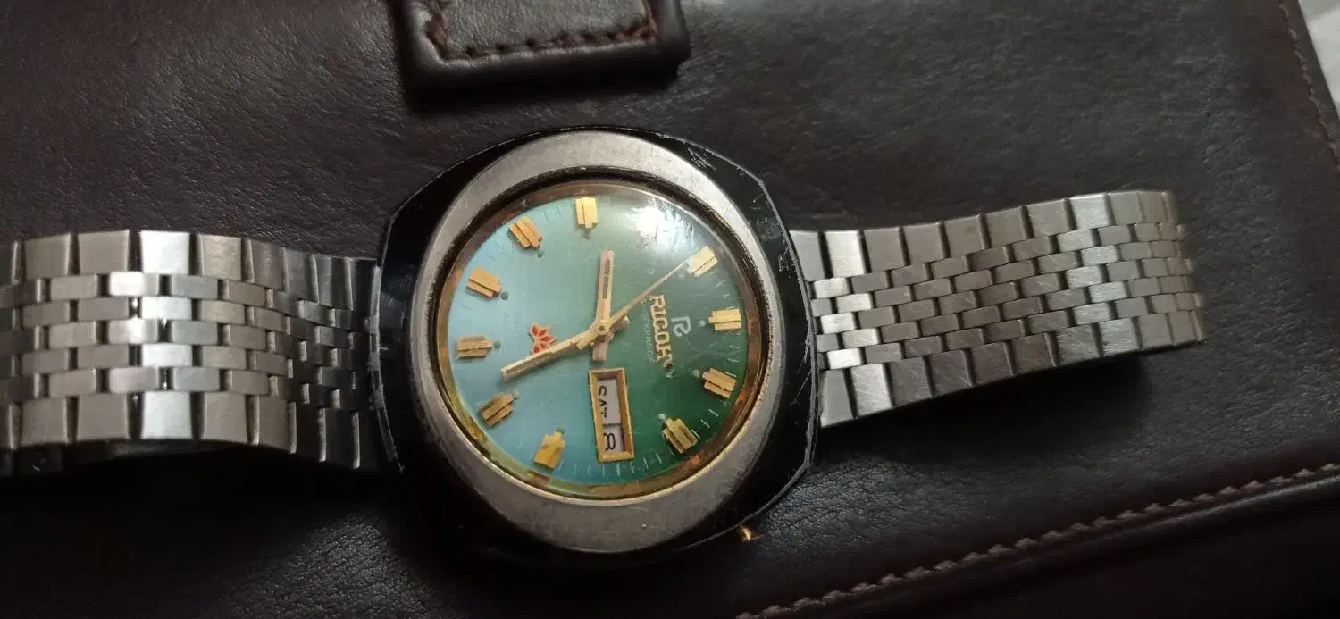 ساعت نبضی ریکو|ساعت|قلعه چای, |دیوار