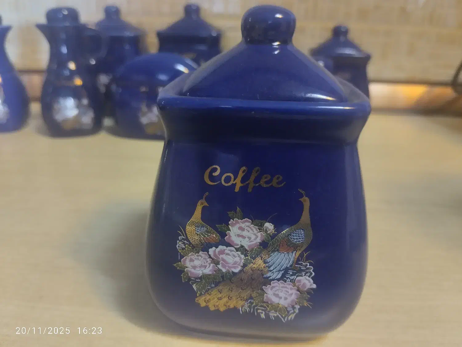 سرویس پا سماوری سورمه ای طرح طاووس|ظروف سرو و پذیرایی|قم, سنگ بند|دیوار