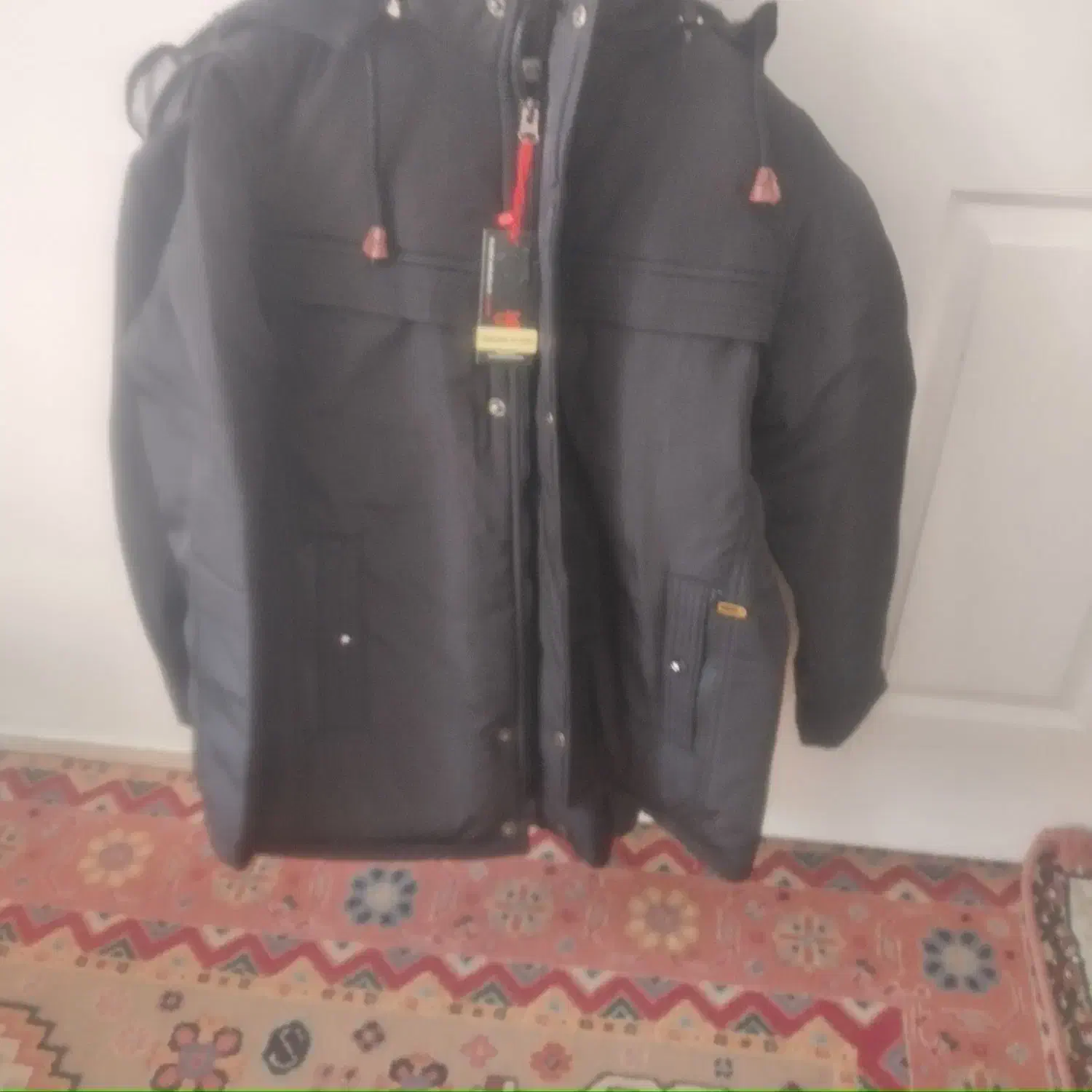 کاپشن اکبند|لباس|ایلام, |دیوار