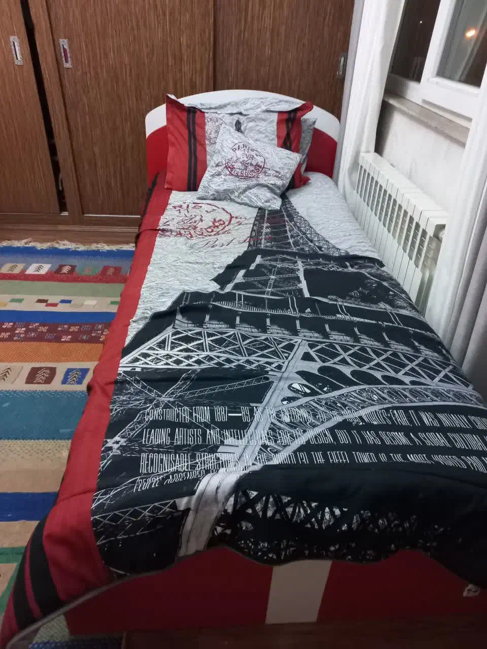 تخت جوان و کودک همراه با کتابخانه پاتختی|تخت و سرویس خواب|رشت, آزادگان|دیوار