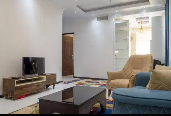 منزل مبله شیک مرتب|اجارهٔ کوتاهمدت آپارتمان و سوئیت|شیراز, شهرک سراج|دیوار