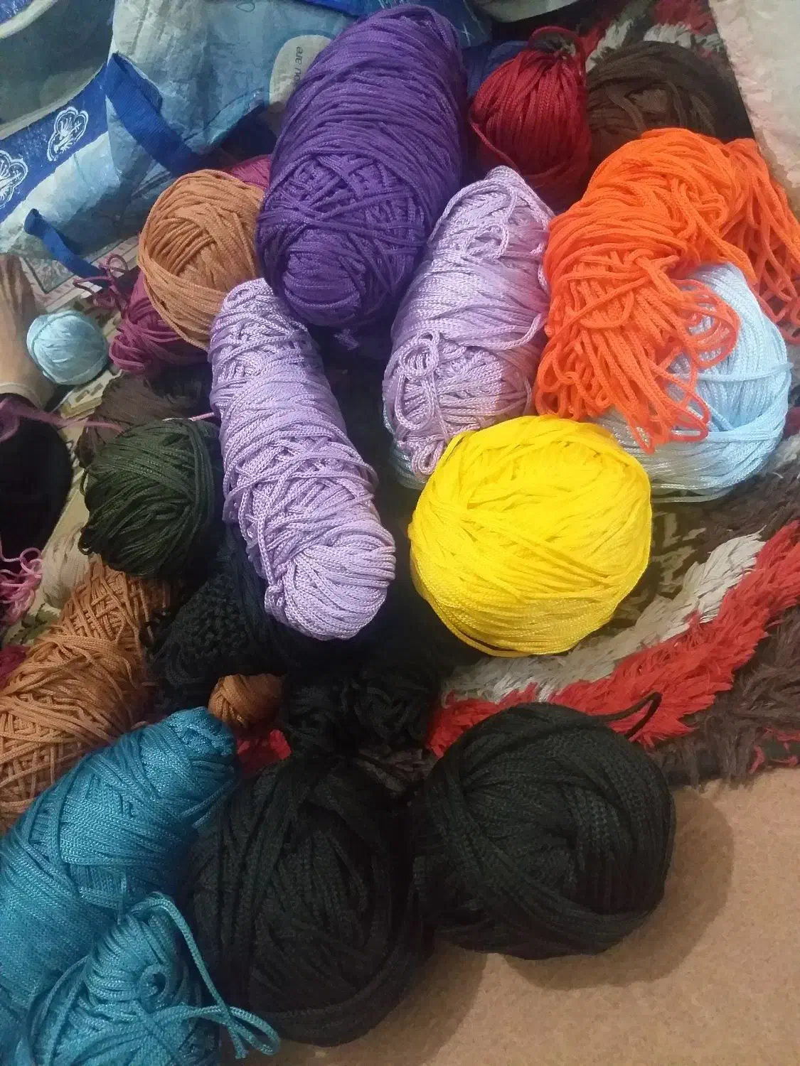 نخ مکروفه بافی|لوازم خیاطی و بافتنی|قم, زاد|دیوار