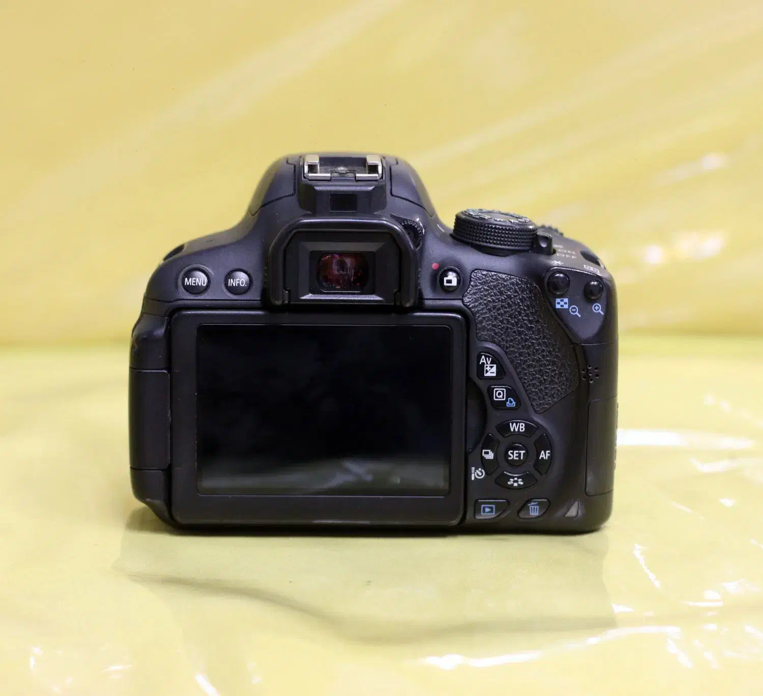 دوربین کنن مدل700Dبالنز ۱۸.۵۵|دوربین عکاسی و فیلمبرداری|تربتحیدریه, شهید قرنی|دیوار