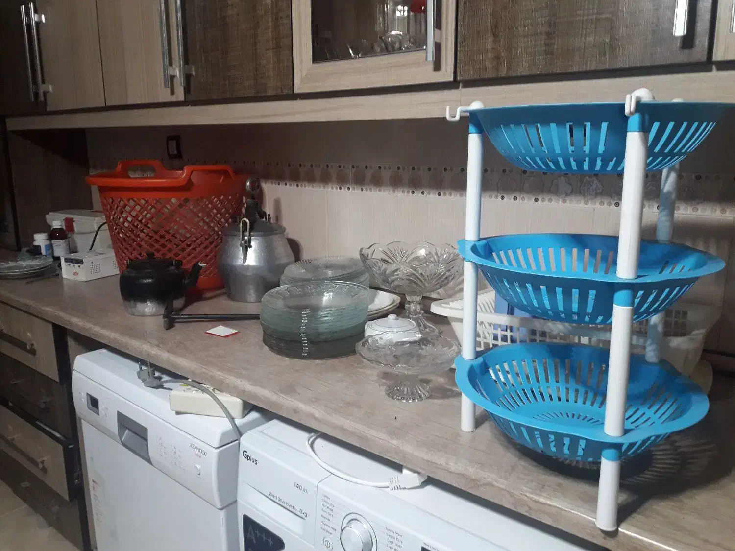 تعدادی وسائل آشپزخانه زیر قیمت بازار|ظروف سرو و پذیرایی|صدرا-فارس, فاز ۲|دیوار