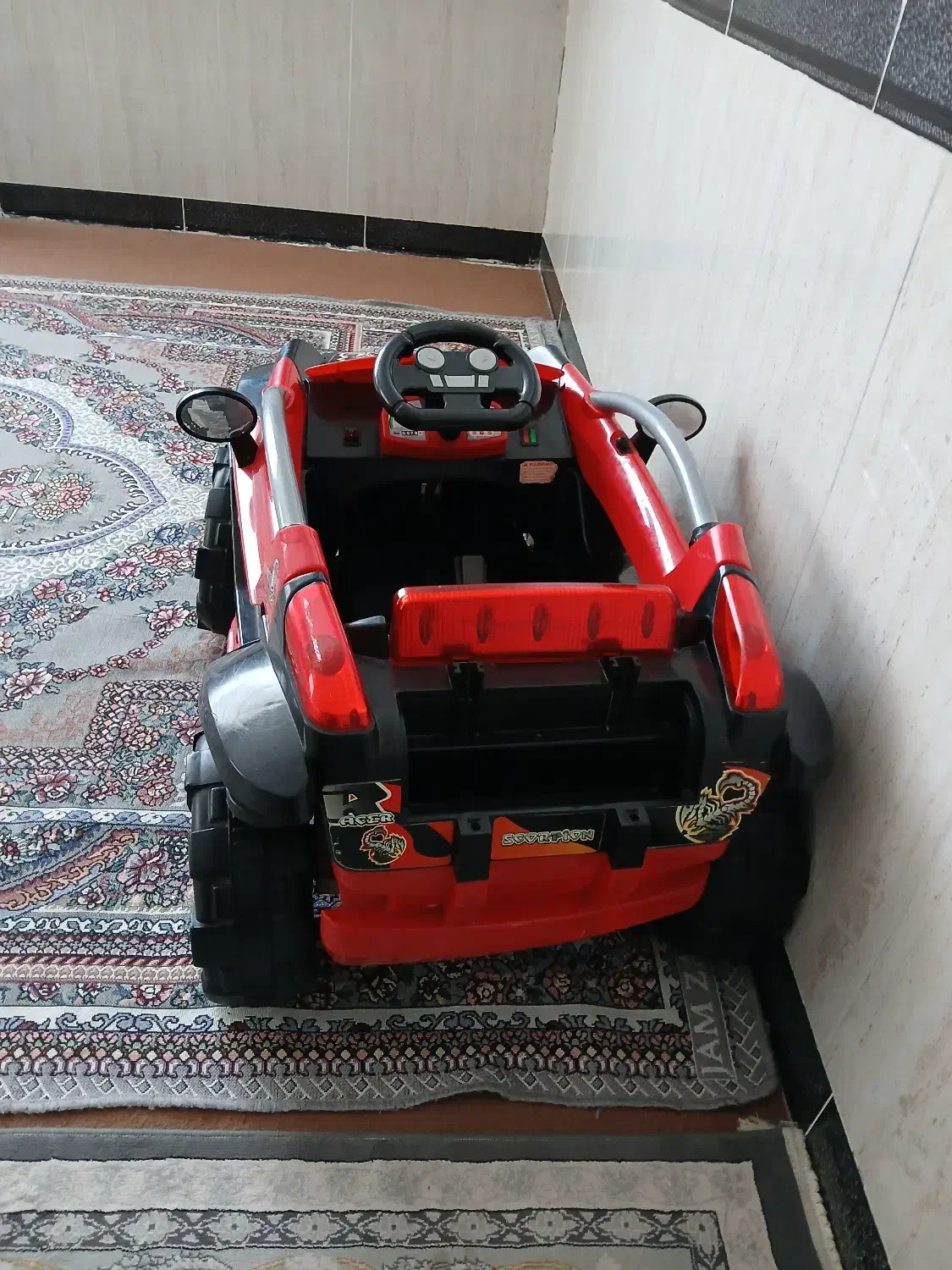 ماشین شارژی کارکرده تاب بچگانه درحد نو|اسباب و اثاث بچه|پاوه, |دیوار