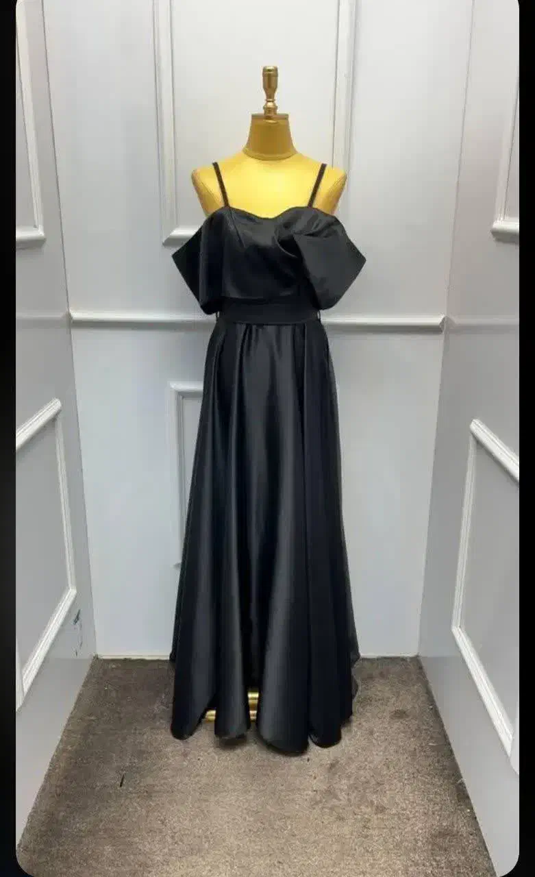 لباس مجلسی|لباس|یزد, |دیوار