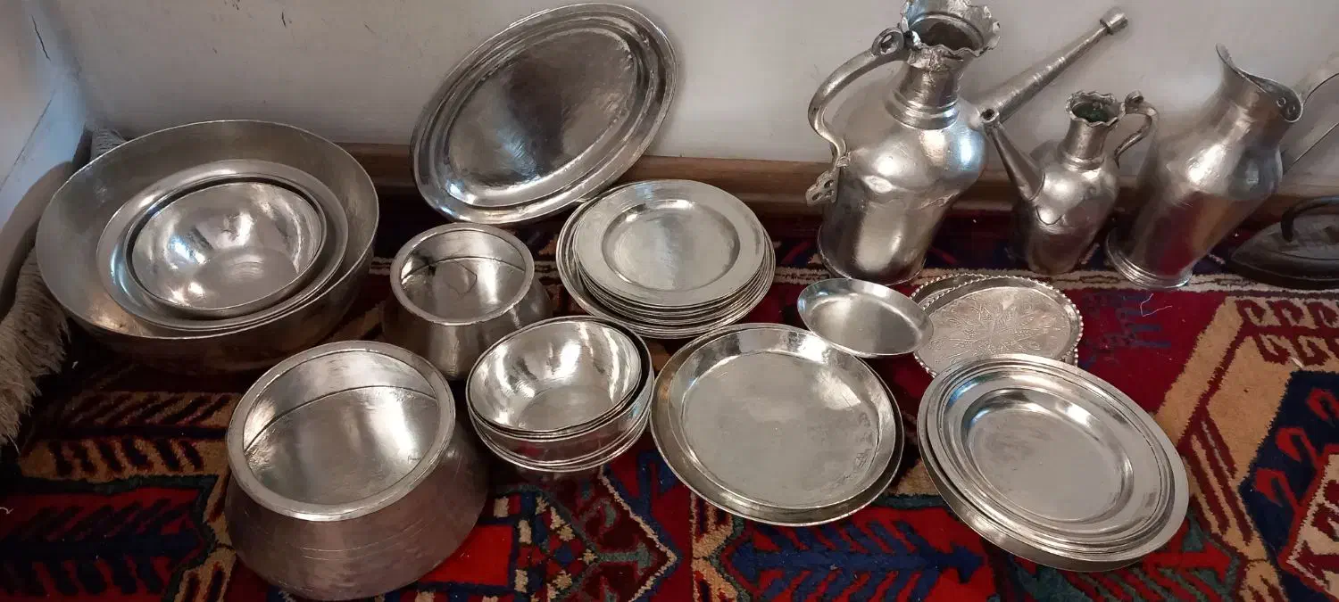 ظروف مسی قدیمی نو سفید شده یکجا فقط ۴۱ کیلو|کلکسیون اشیاء عتیقه|تهران, ایرانشهر|دیوار