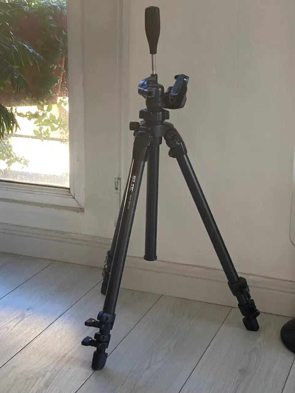 سه پایه دوربین عکاسی|دوربین عکاسی و فیلم‌برداری|تهران, زعفرانیه|دیوار