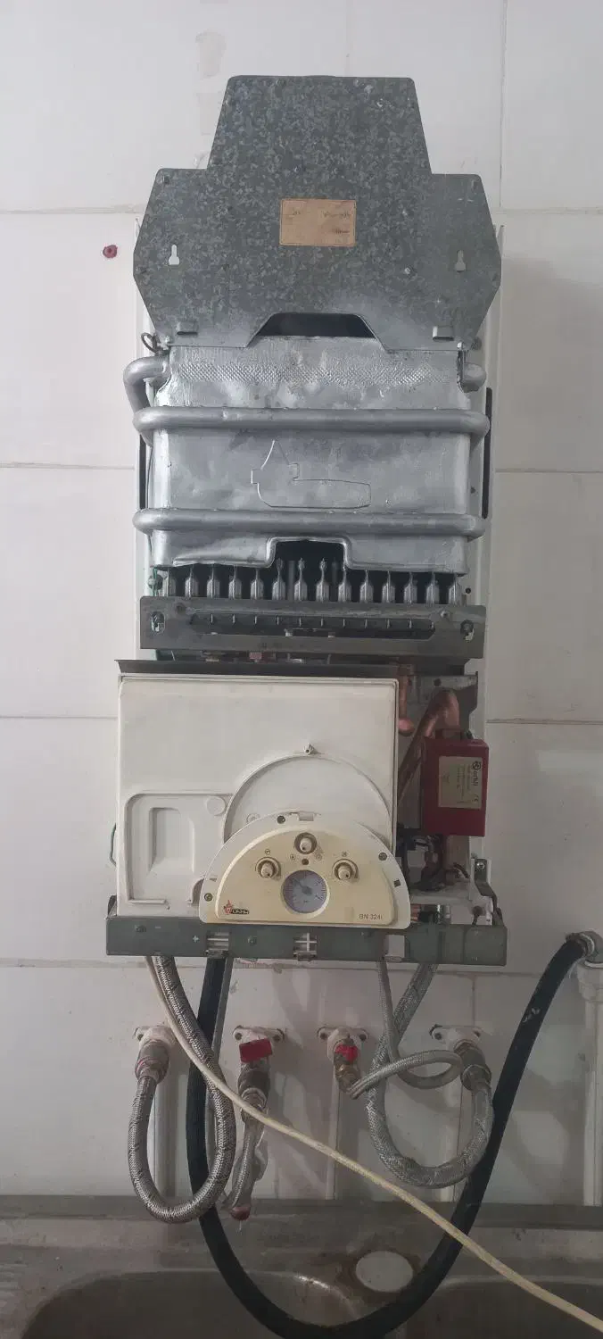 پکیج ۲۴ هزار بوتان مدل BN 324i|آبگرمکن، پکیج، شوفاژ|گرگان, |دیوار