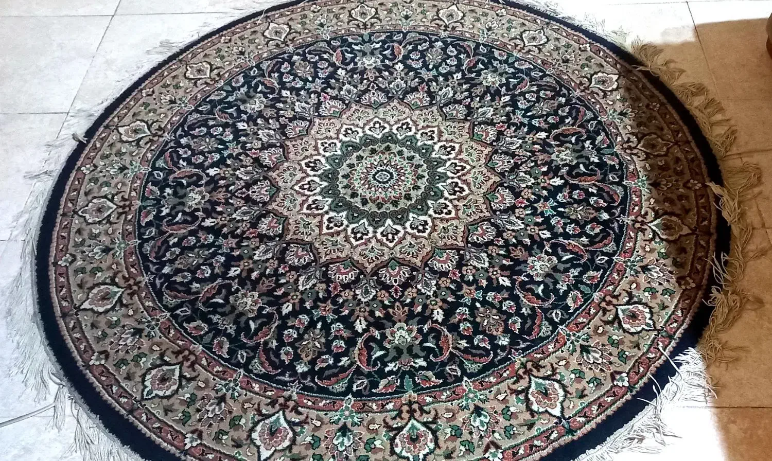 دو قالیچه ی گرد بسیار زیبا و نو|فرش|گرگان, |دیوار