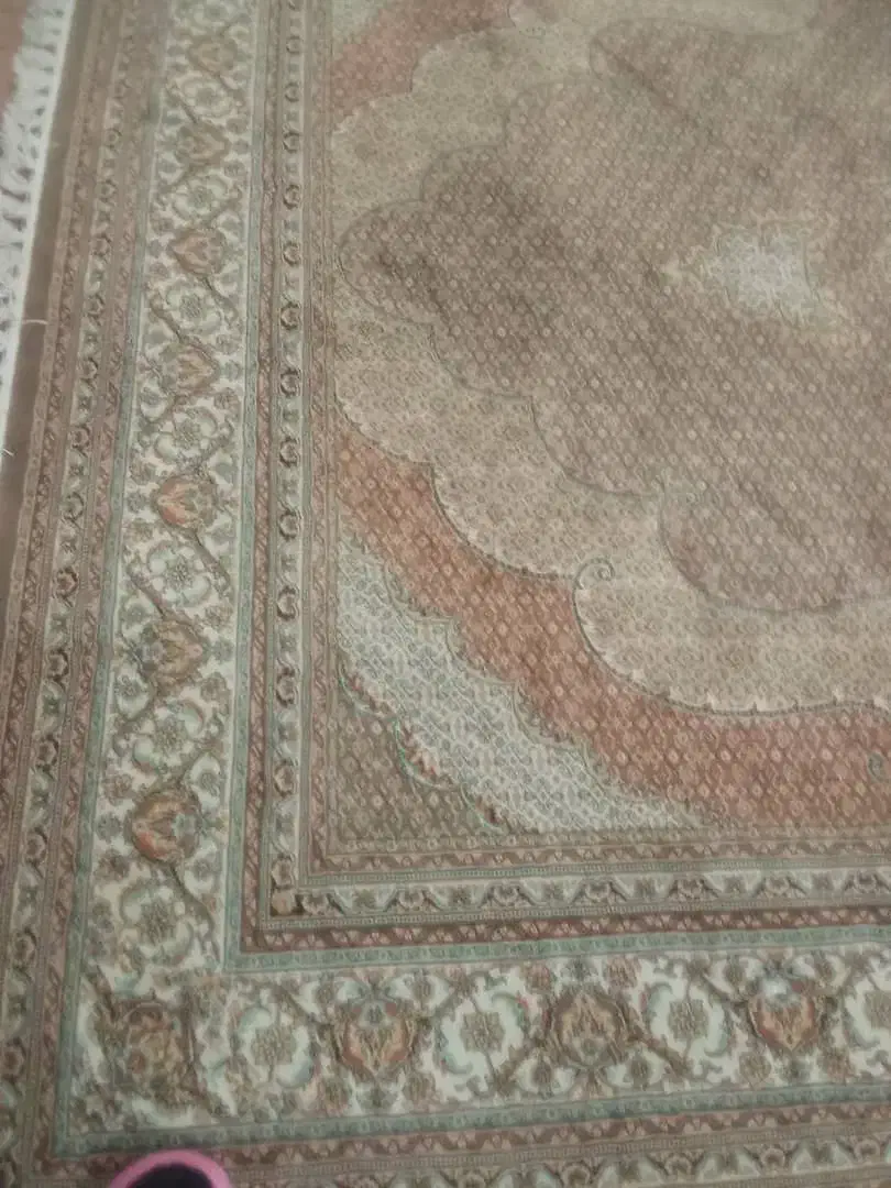 قالی ۷۰۰شانه پوست گردویی|فرش|اهواز, منبع اب|دیوار