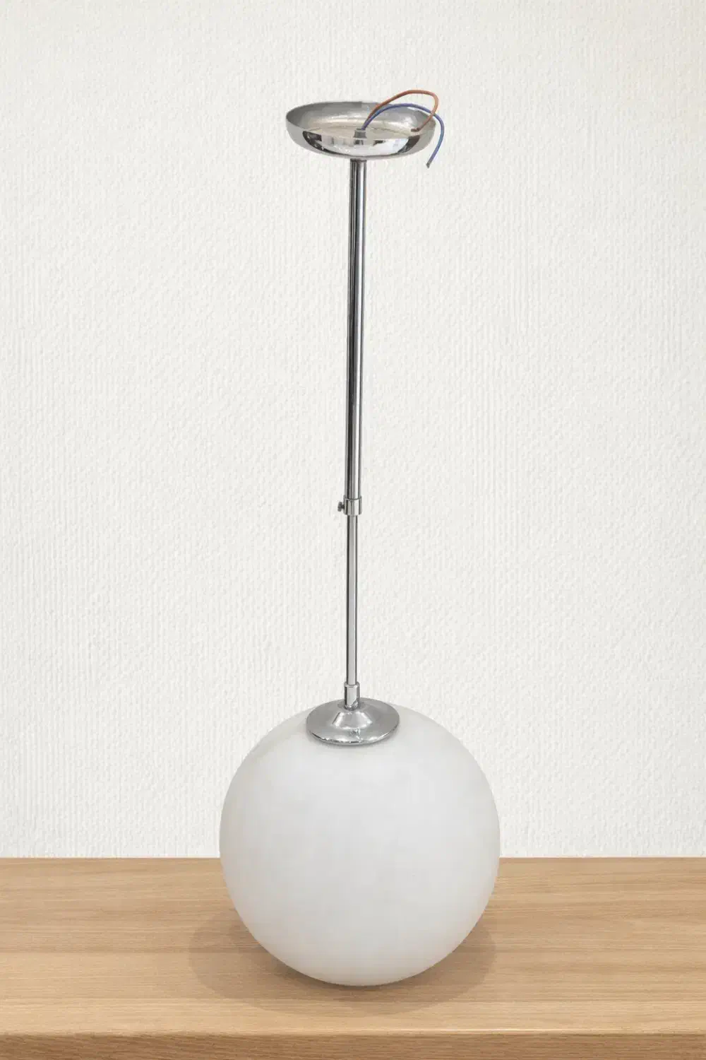 آویز سقفی|لوستر و چراغ آویز|رشت, شهرک قدس|دیوار