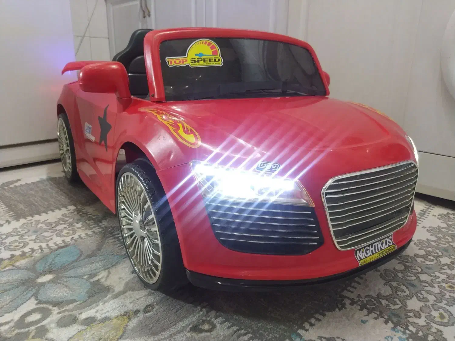 ماشین شارژی Audi شیک سالم سایز بزرگ باطری نو|اسباب‌بازی بچه|تهران, شهرک فردوس (حسینی)|دیوار