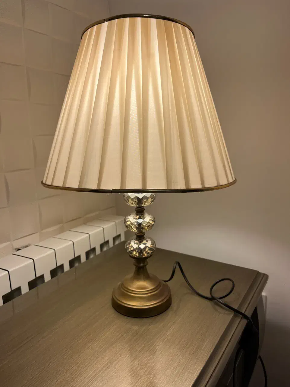 آباژور رومیزی برند چشمه نور|چراغ خواب و آباژور|نوشهر, |دیوار