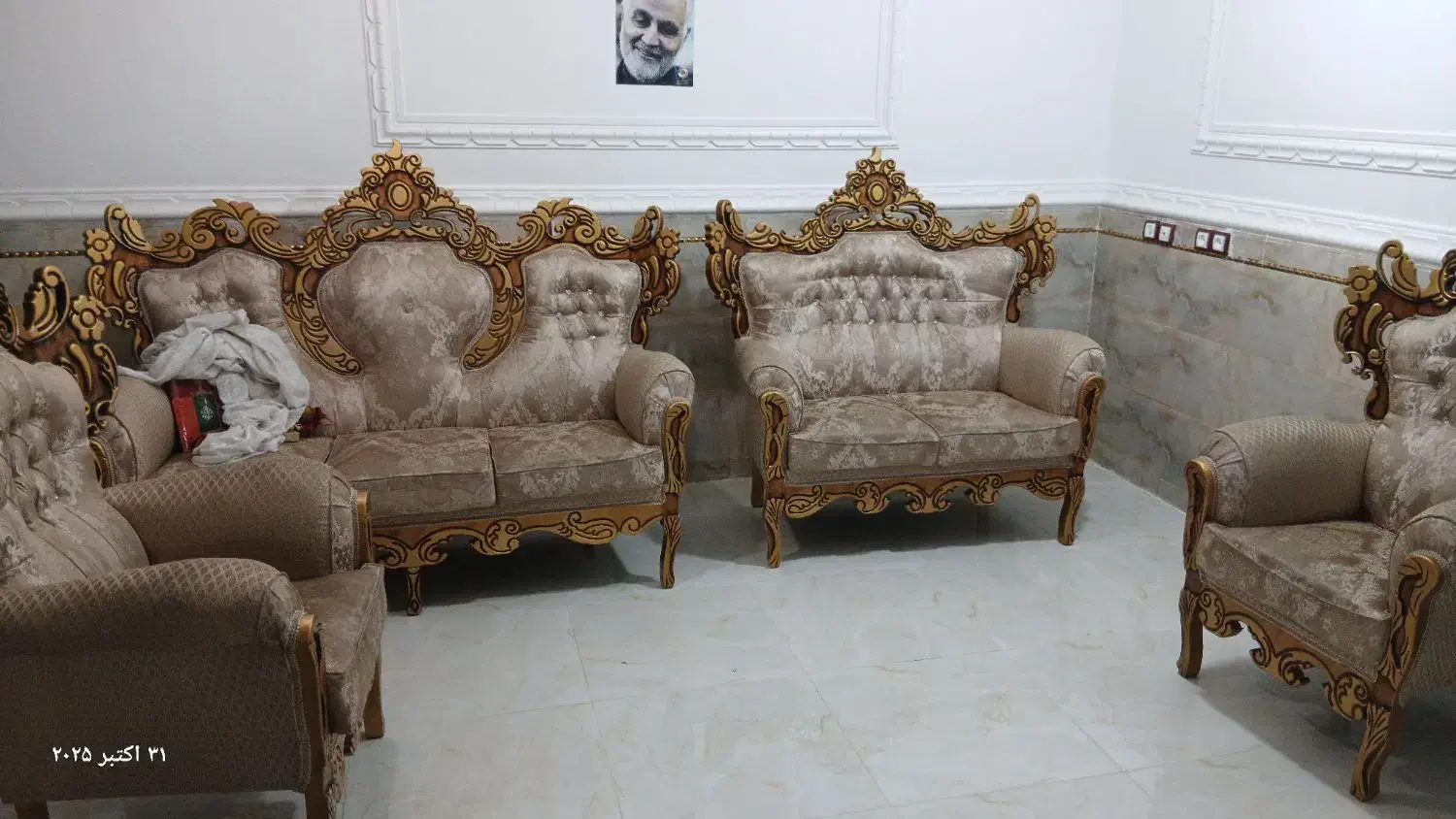 مبل نیمه سلطنتی|مبلمان خانگی و میز عسلی|کهنوج, |دیوار