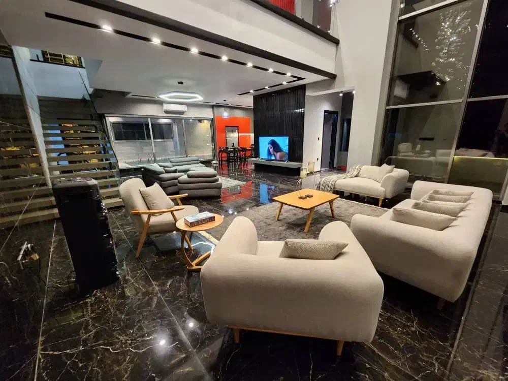 **ویلا مدرن ۴خواب استخرداربیلیاردسیستم در متلقو|اجارهٔ کوتاه‌مدت ویلا و باغ|سلمان‌شهر, |دیوار