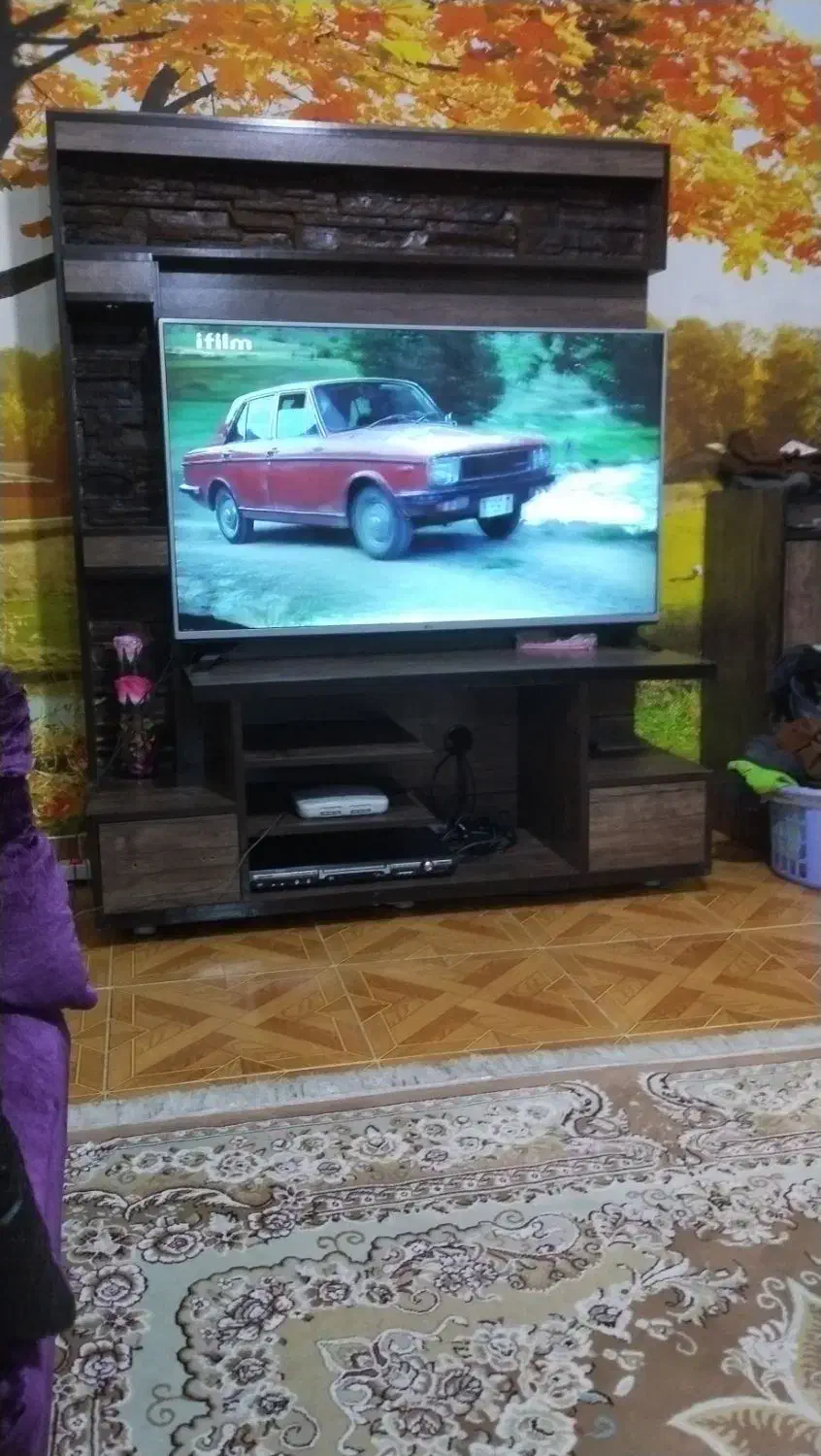 اجاق گاز و میز تلویزیون و ویترین و میز تحریر|اجاق گاز و لوازم برقی پخت‌وپز|گوراب زرمیخ, |دیوار