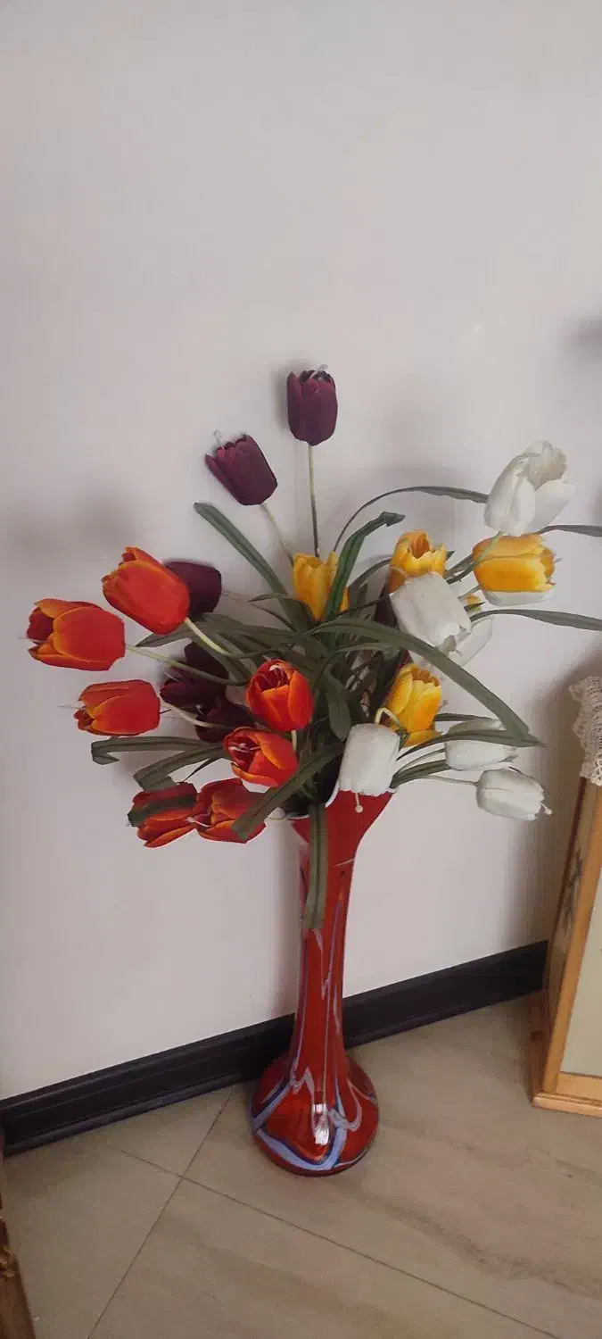 گل لاله مصنوعی تمیز با گدون|گل مصنوعی|تهران, گلستان (شهرک راه آهن)|دیوار