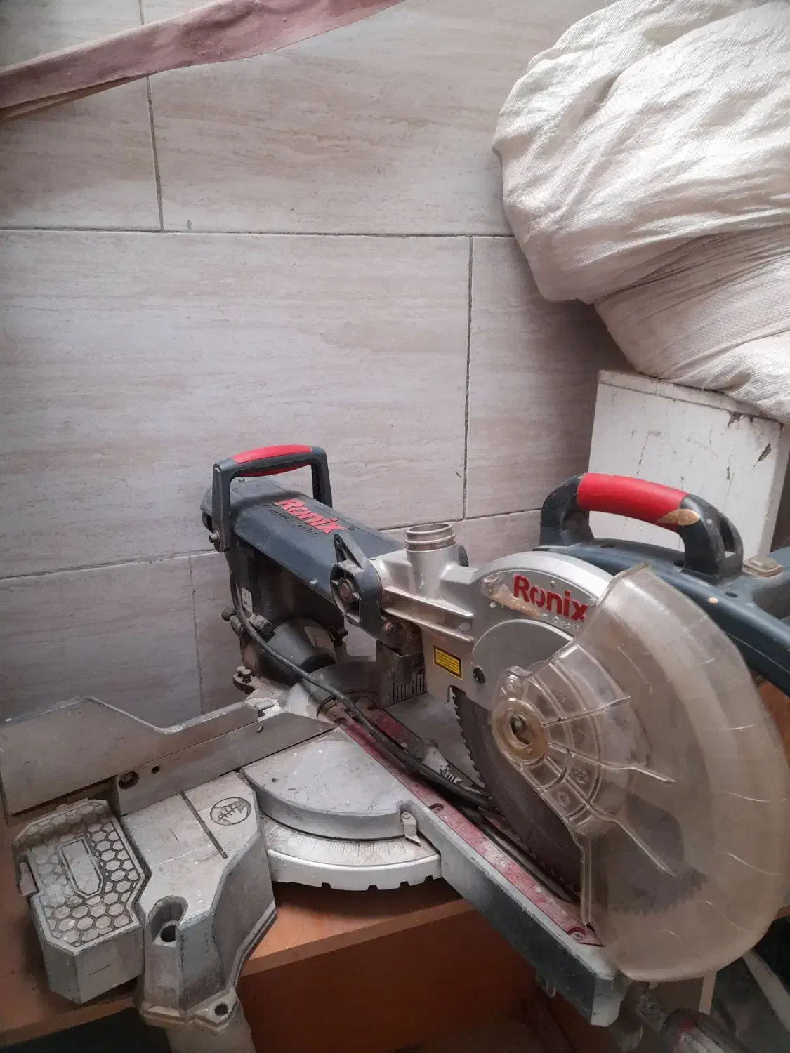 یک عدد فارسی بردرحد نو  ویک عدد پمپ باد ۵۰ لیتری|ابزارآلات|پاکدشت, حصار امیر|دیوار