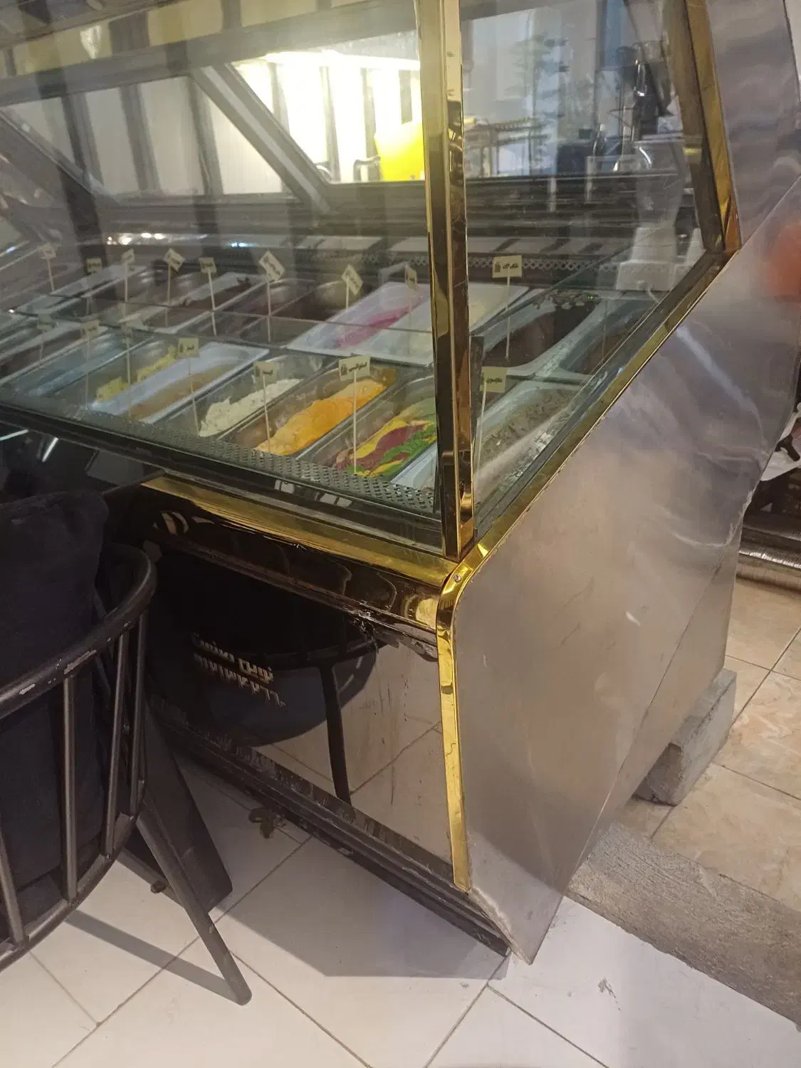 فروش تاپینگ بستنی ۲۰ لگن|کافی‌شاپ و رستوران|بندرعباس, |دیوار