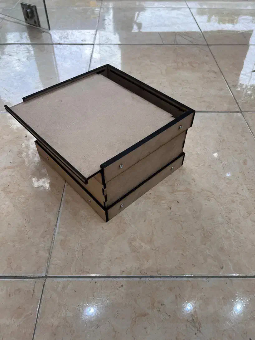 برش و حکاکی لیزر|خدمات پیشه و مهارت|نجفآباد, امام خمینی|دیوار