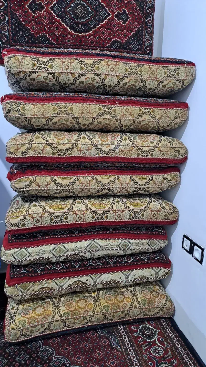 پشتی|پشتی|سنندج, |دیوار