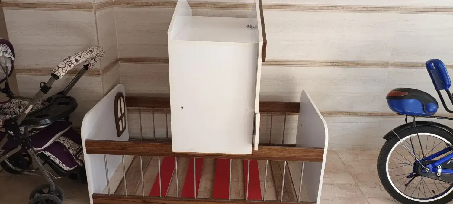 به فروش میرسد|تخت و صندلی بچه|خوی, |دیوار