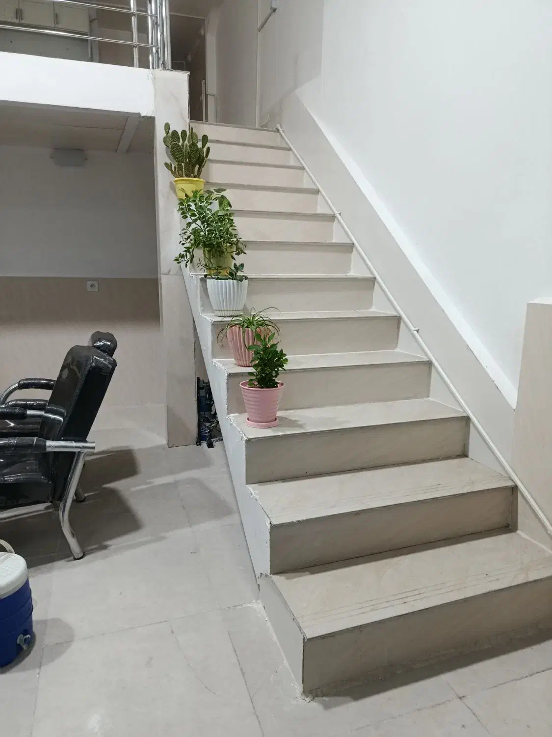 کاشیکاری و نقاشی ساختمان عسکری|خدمات پیشه و مهارت|پلدختر, |دیوار