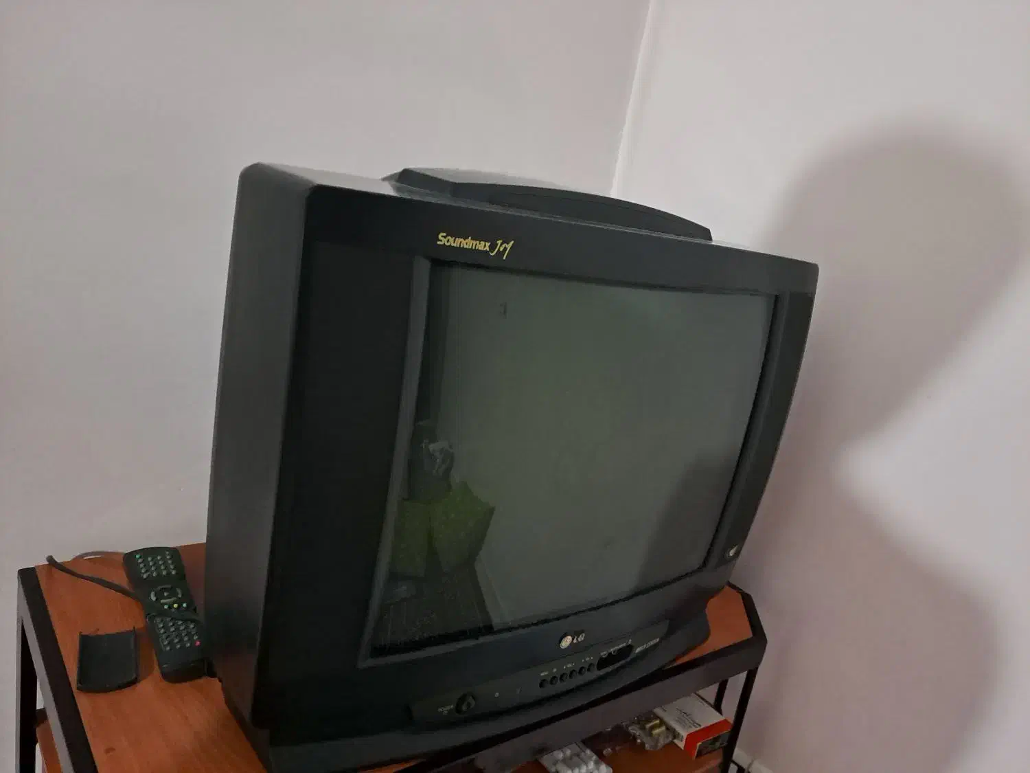 تلویزیون رنگی ۲۱ اینچ کارکرده|تلویزیون و پروژکتور|زنجان, |دیوار