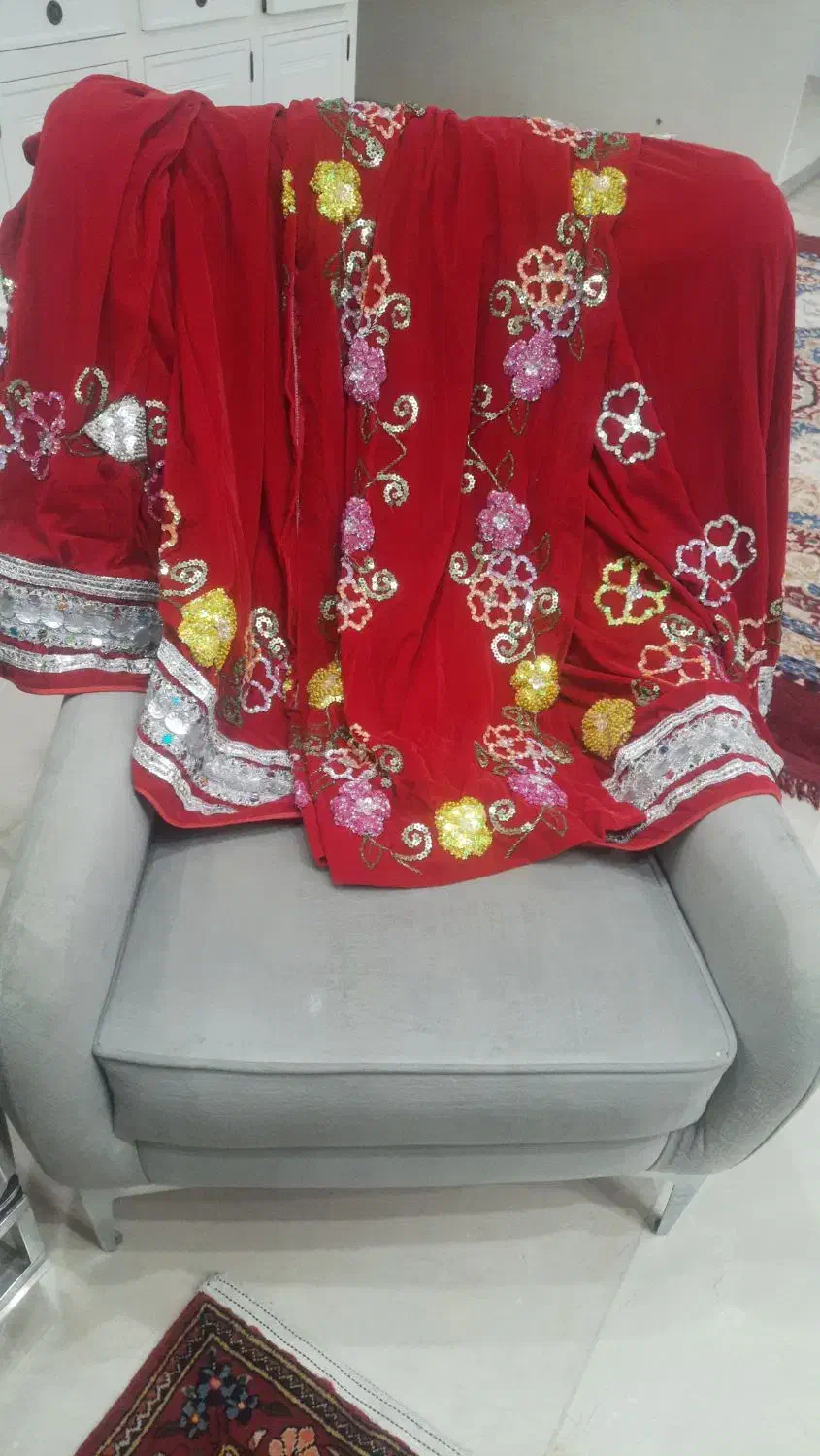 لباس محلی|لباس|اصفهان, جلفا|دیوار