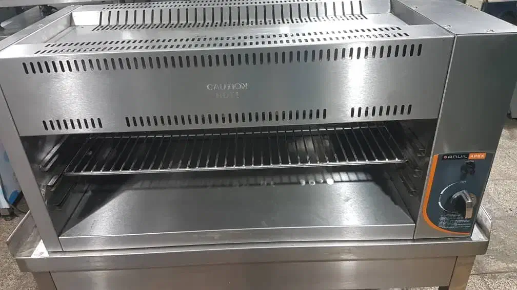 دستگاه سالامندر صنعتی برند انویل مشابه صفر در حد|کافیشاپ و رستوران|تهران, دریا|دیوار