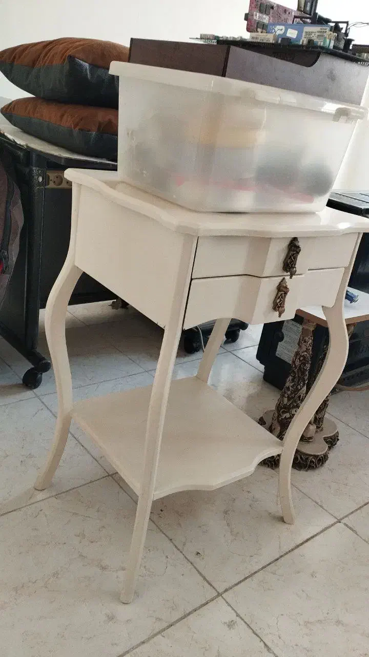 میز تلفن و ویترین|بوفه، ویترین، کنسول|پرند, فاز ۵|دیوار