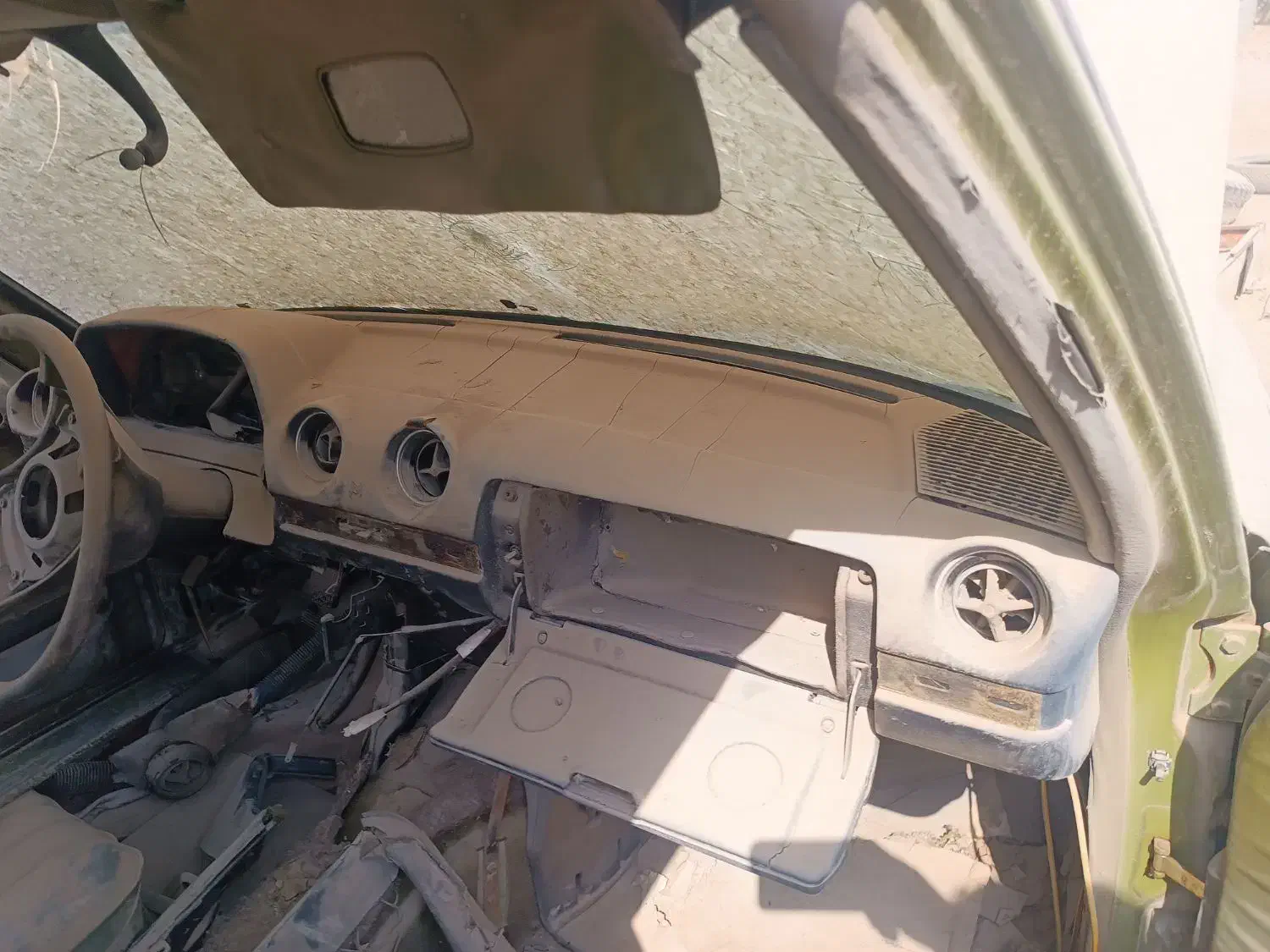 بنزدانشجویی مدل۱۹۸۱موتورمشکی|خودرو کلاسیک|تهران, تهرانسر شرقی|دیوار