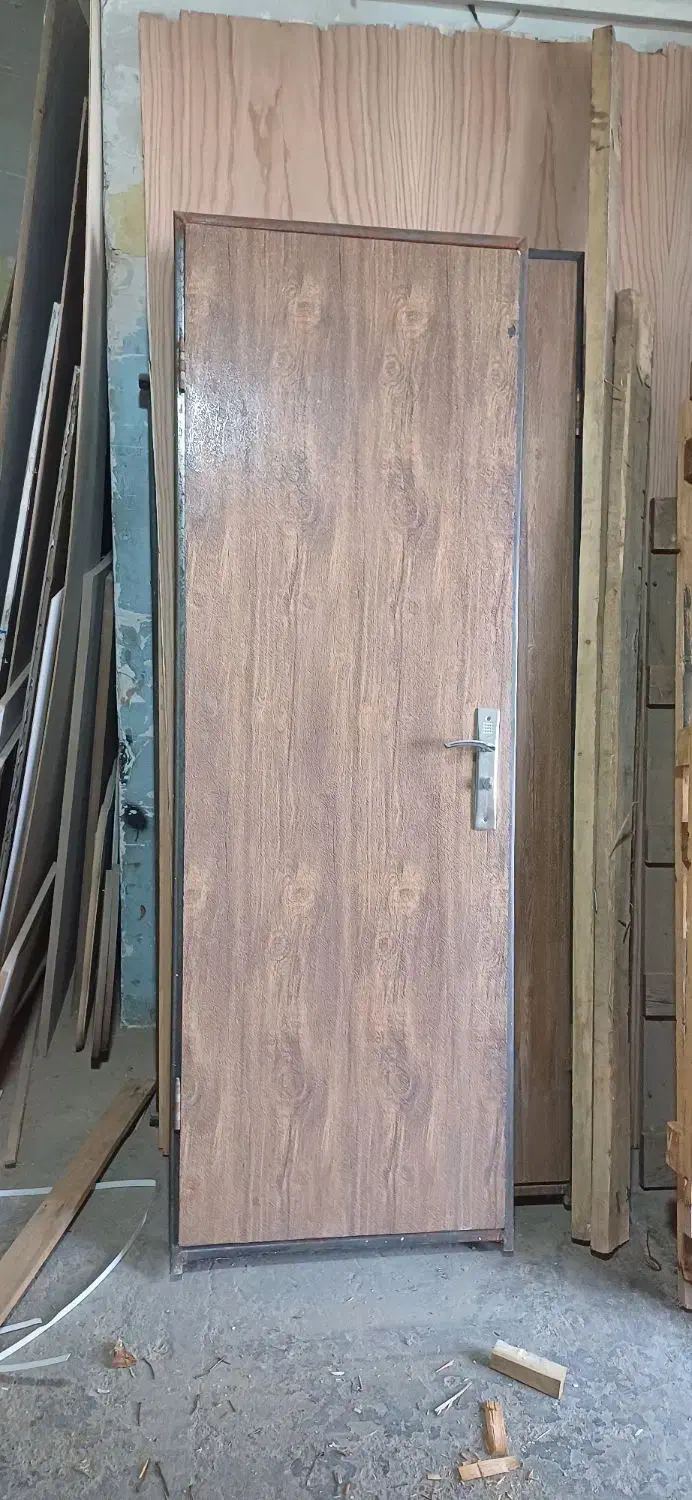 درب ضد آب همراه چهار چوب وقفل ودستگاه ۳عدد|مصالح و تجهیزات ساختمان|شهریار, کهنز|دیوار