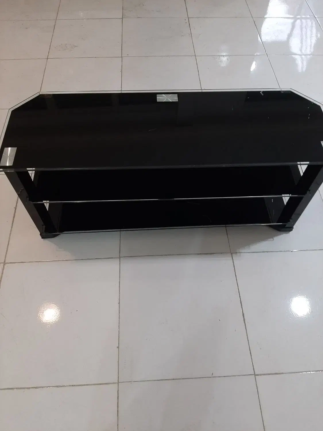 میز زیر تلویزیون|میز تلویزیون|کرج, شهرک امام رضا (ع)|دیوار