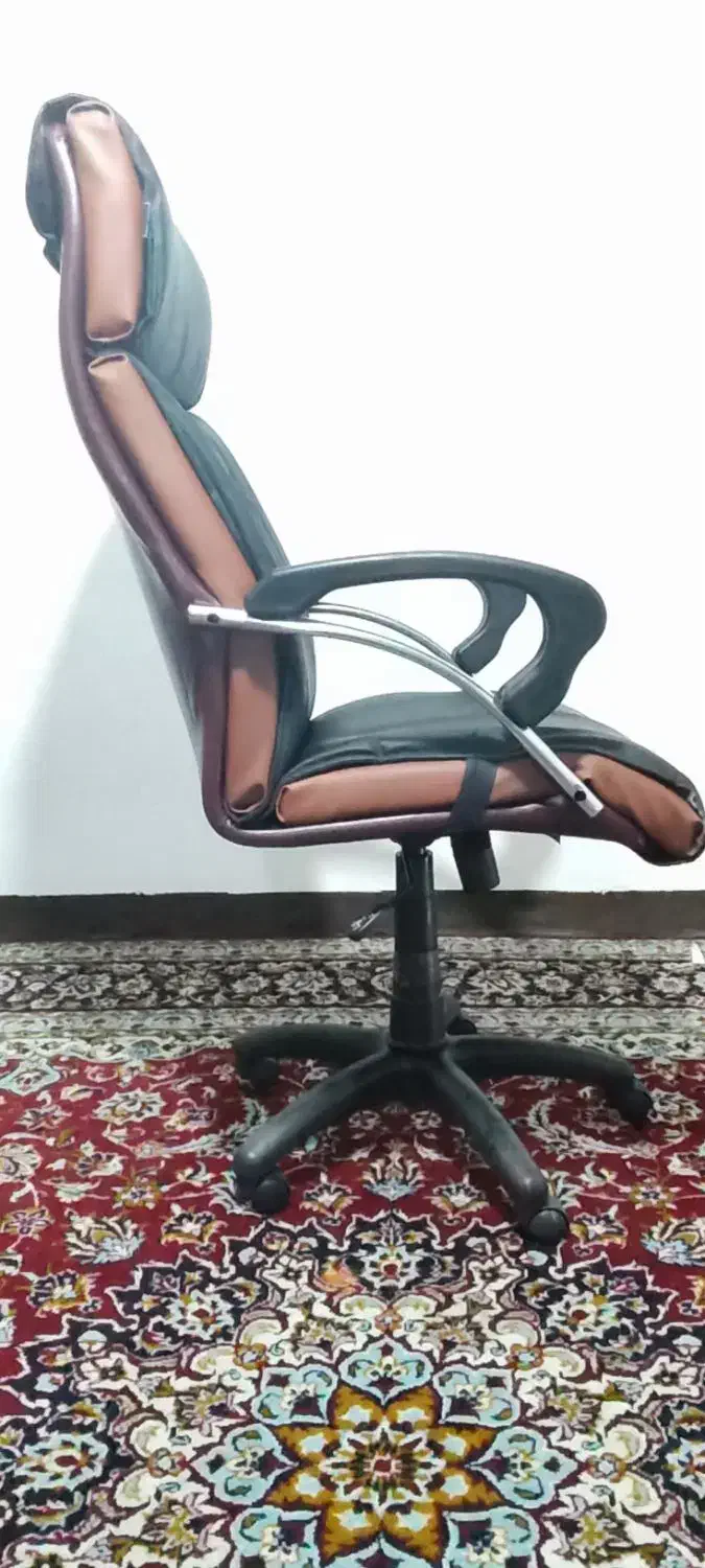 صندلی|صندلی و نیمکت|یاسوج, |دیوار