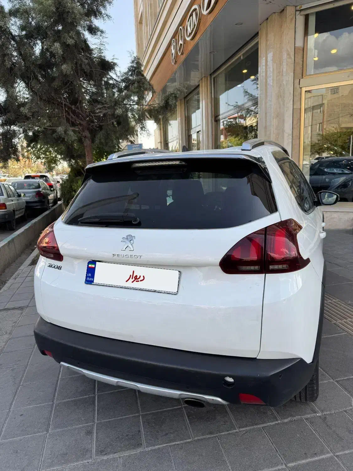 پژو ۲۰۰۸ بدون رنگ اسفند ۹۷ خوش رخ|خودرو سواری و وانت|تهران, گلستان (شهرک راه آهن)|دیوار