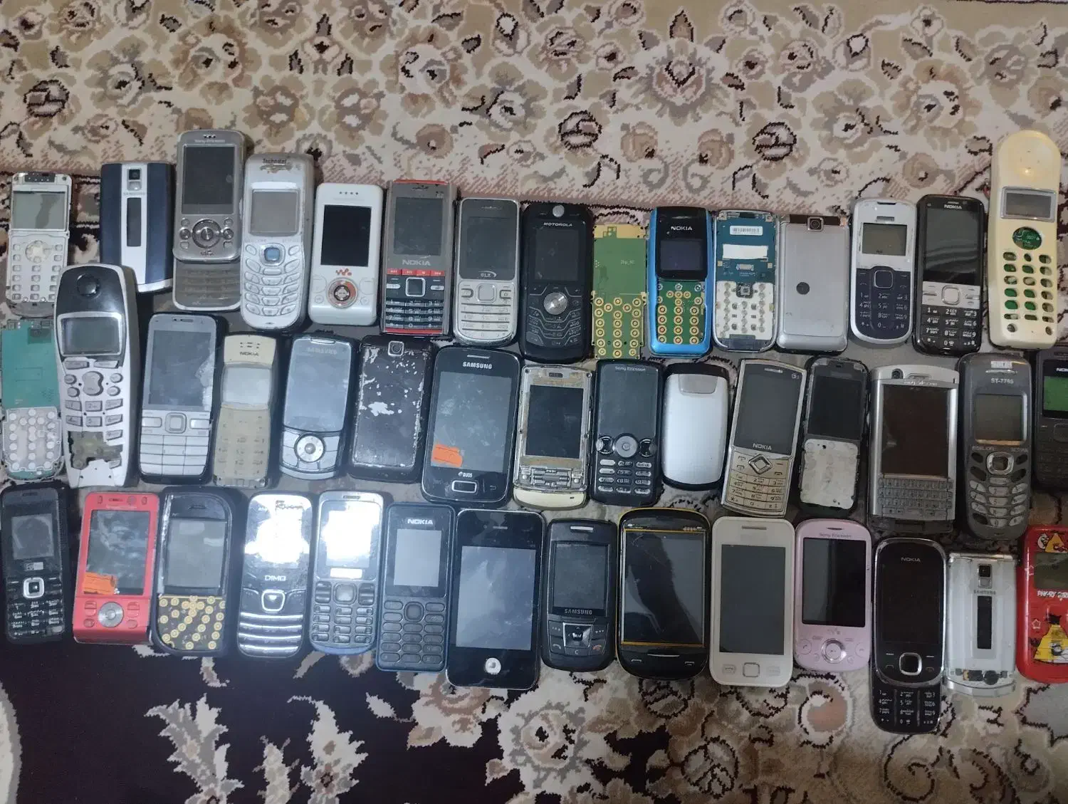 فروش گوشی اصلی دکمه ای قدیمی اوراقی|موبایل|بهارستان, |دیوار