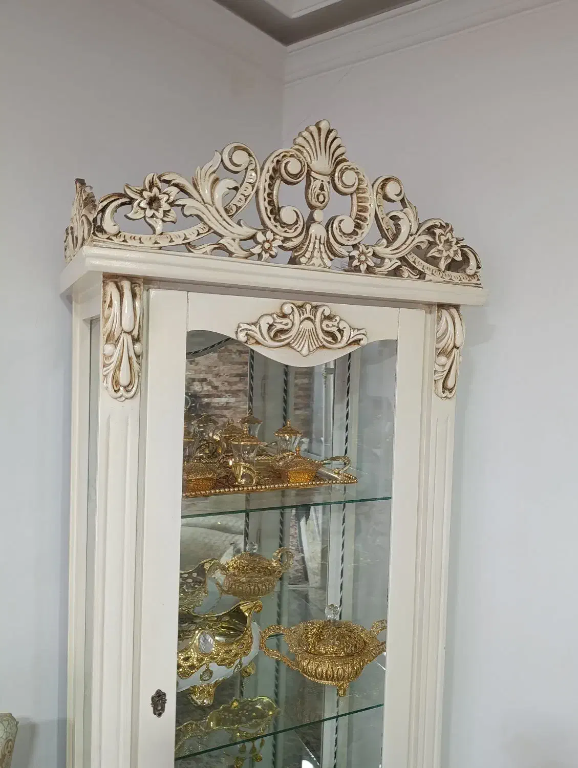 بوفه کاملا سالم|بوفه، ویترین، کنسول|رباط‌کریم, نصیرشهر|دیوار