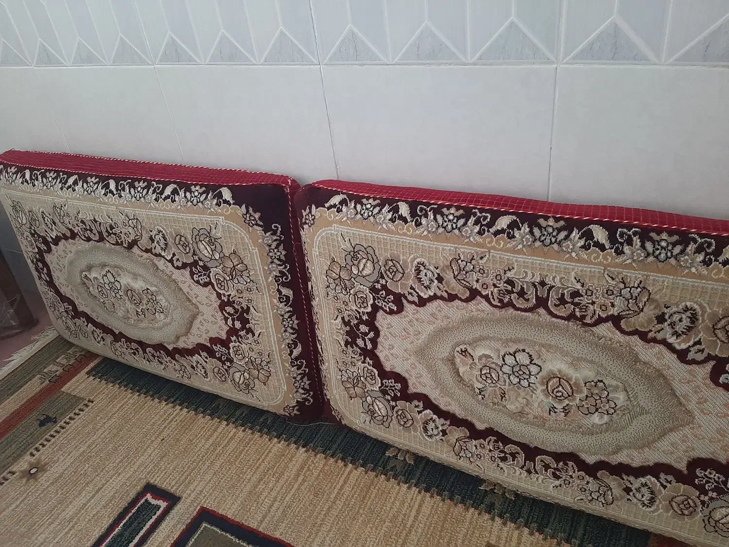 پشتی|پشتی|شهرکرد, |دیوار