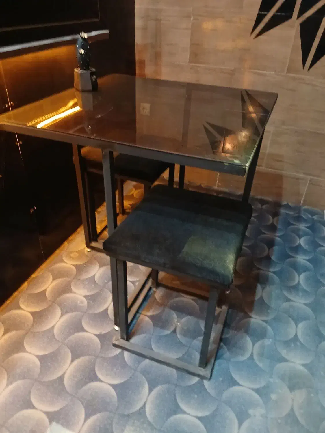 میز و صندلی|میز و صندلی غذاخوری|فولادشهر, مسکن مهر فولادشهر|دیوار